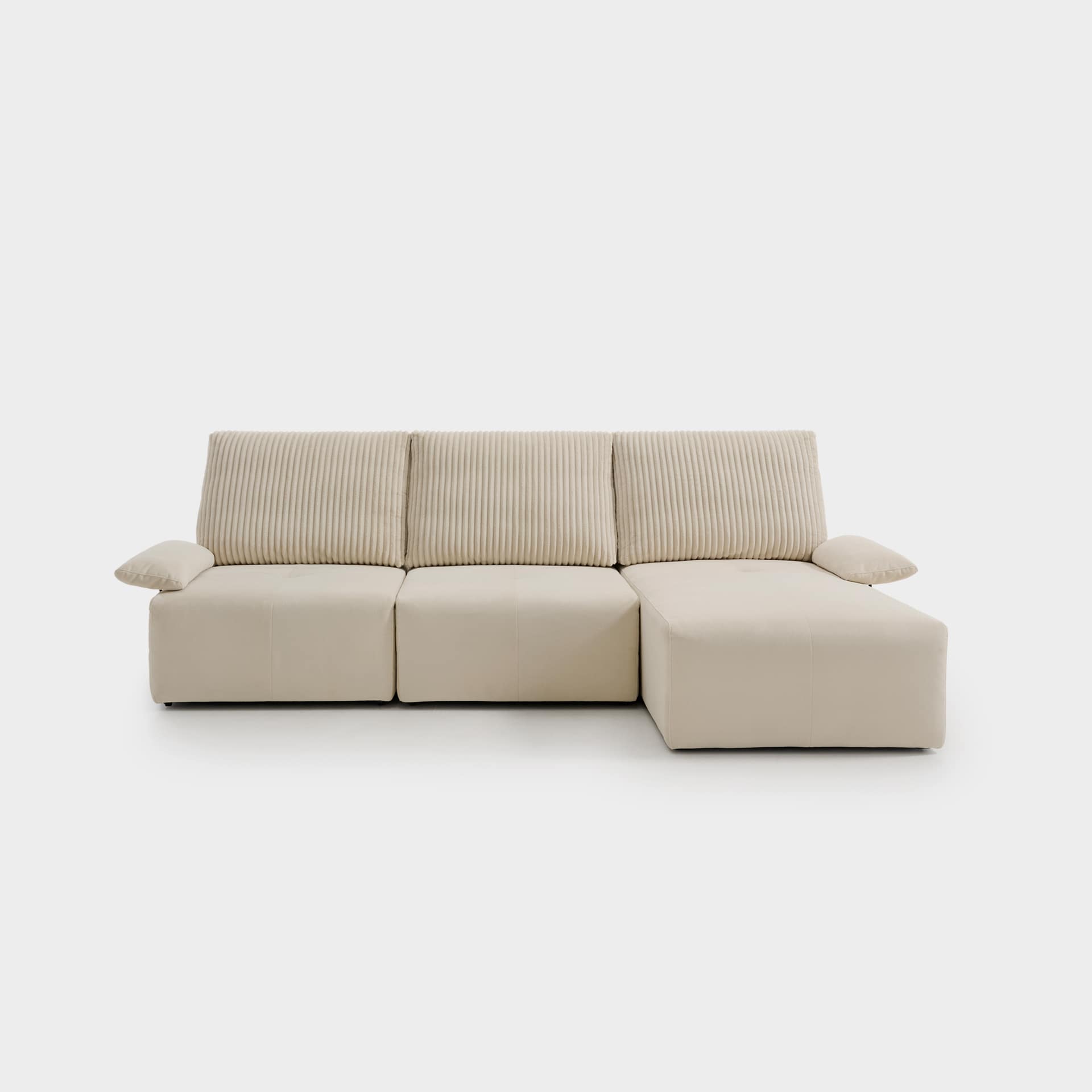 Ambiente del showroom Dimode con sofás expuestos